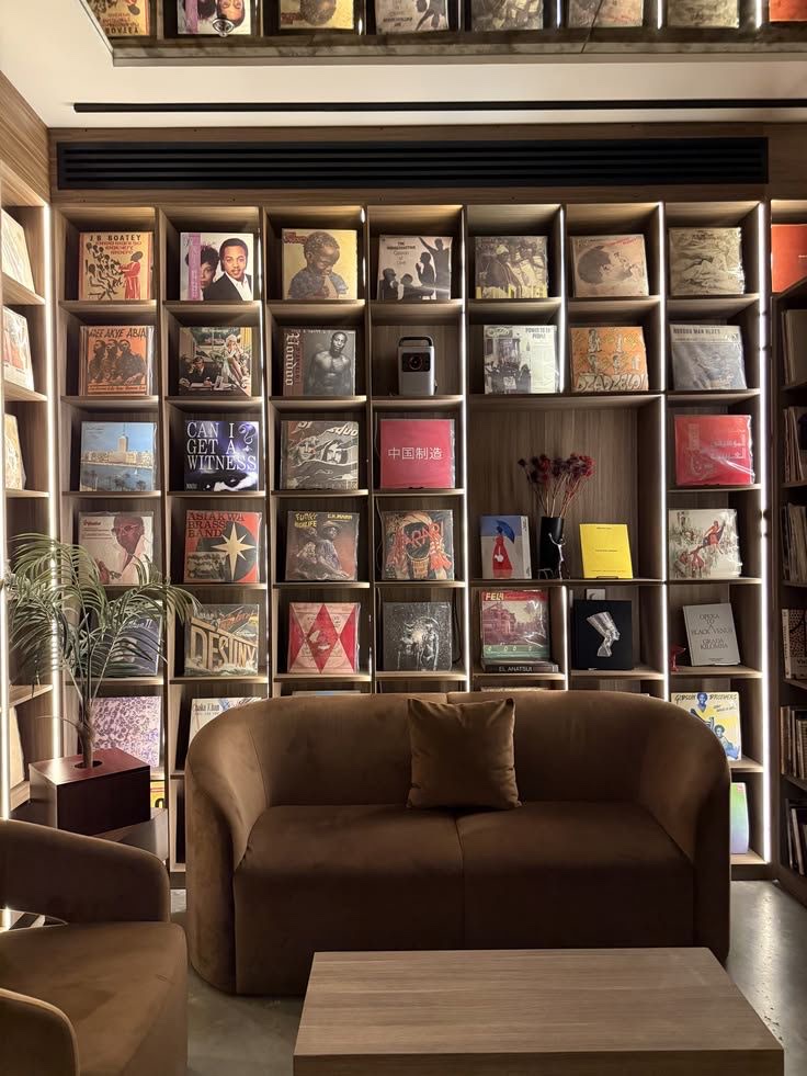 Efiɛ Gallery photo 1