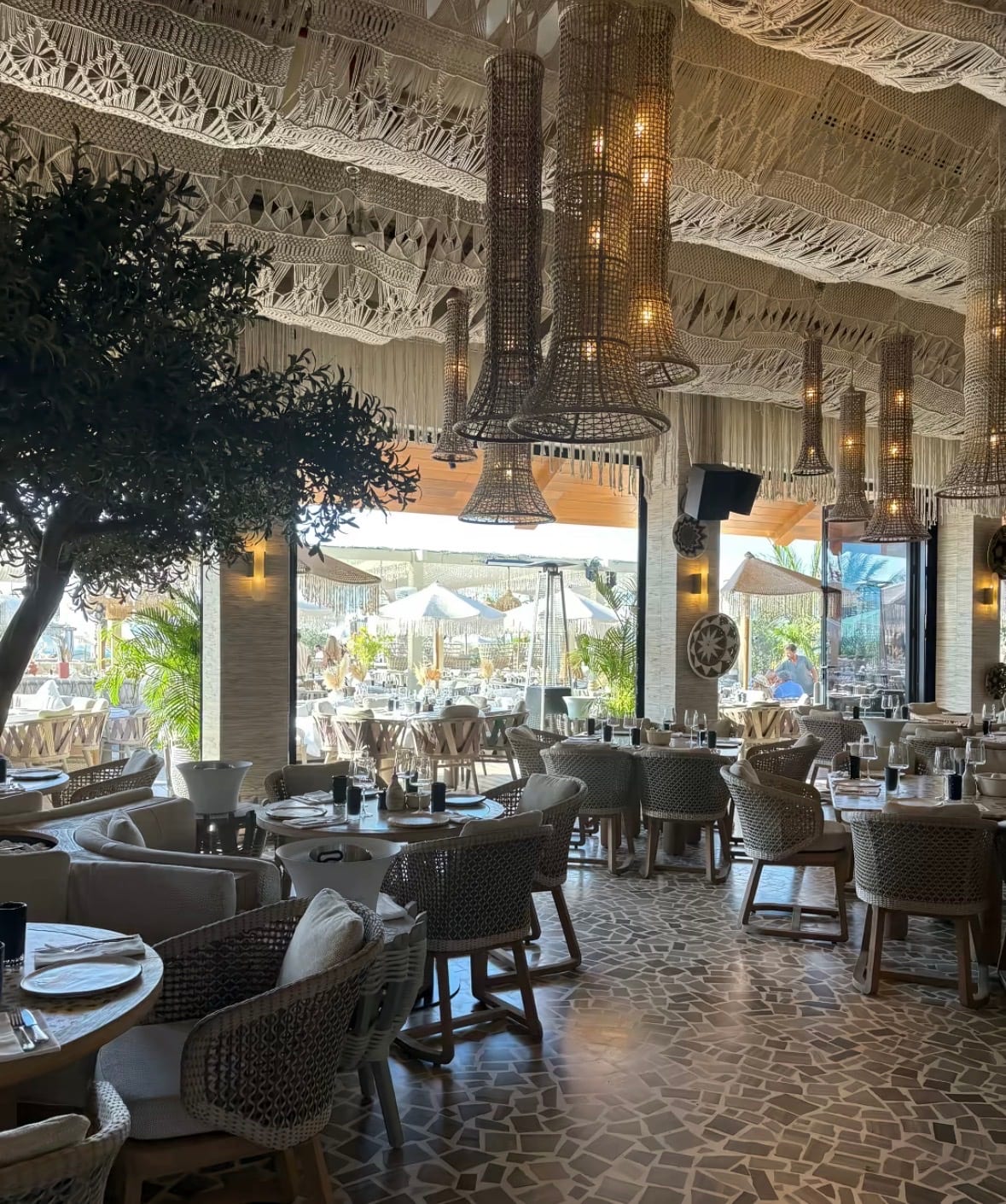 Verde at Four Seasons Resort Dubai - Restaurant & Bar photo 2