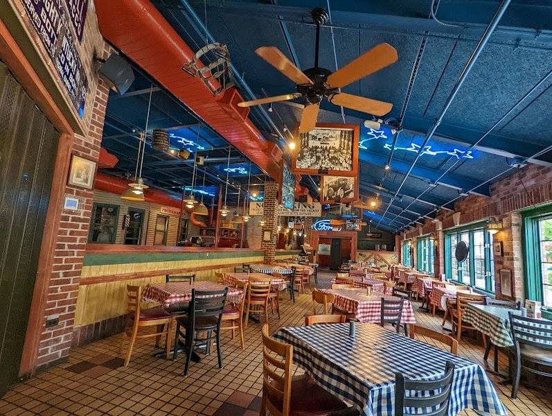 Portillo's & Barnelli's Chicago
