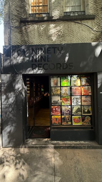 99 Records, Mexican in Hipódromo