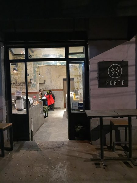 Forte, Cafe in Roma Norte