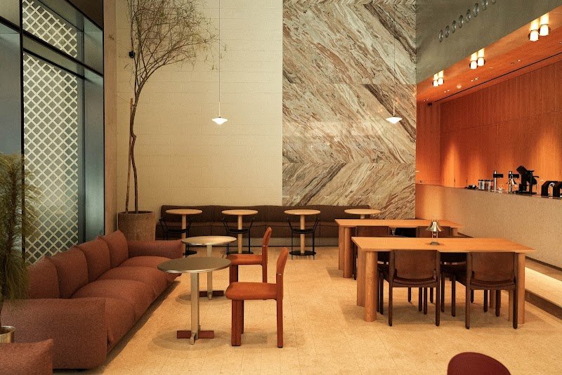 UNUSUAL, Cafe in Trade Center Second