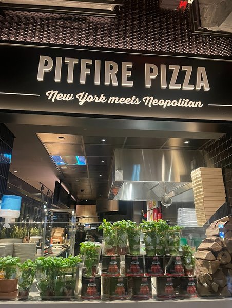 Pitfire Pizza, Pizza in Downtown Dubai