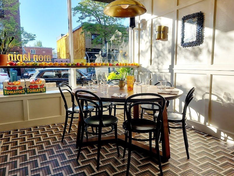 Vin Mon Lapin, French in Rosemont - La Petite-Patrie