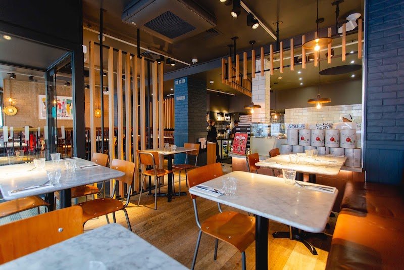 PizzaExpress, Pizza in 1 Barton St
