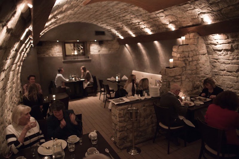 Sotto Sotto, Italian in 12a N Parade