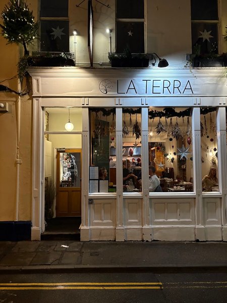 La Terra, Italian in 2 John St