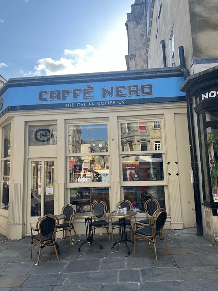 Caffè Nero, Cafe in 21-22 High St