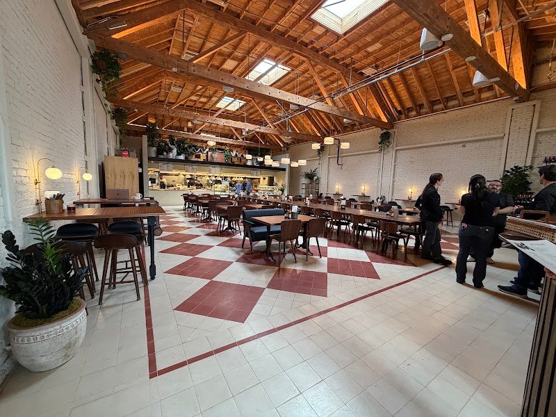 Mish Delicatessen, Sandwiches in Fairfax