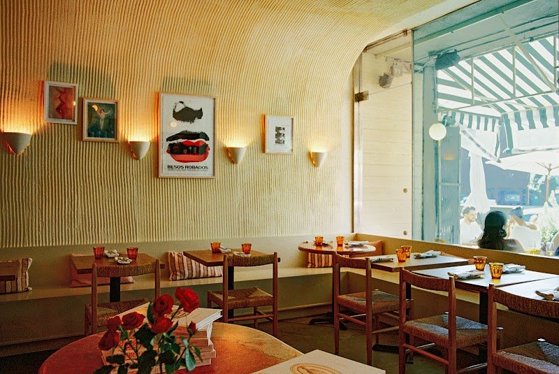 Bar Besito, Spanish in Silver Lake